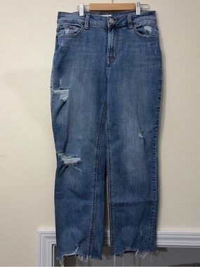 Maurices Distressed Blue Ankle-Length Cropped Jeans